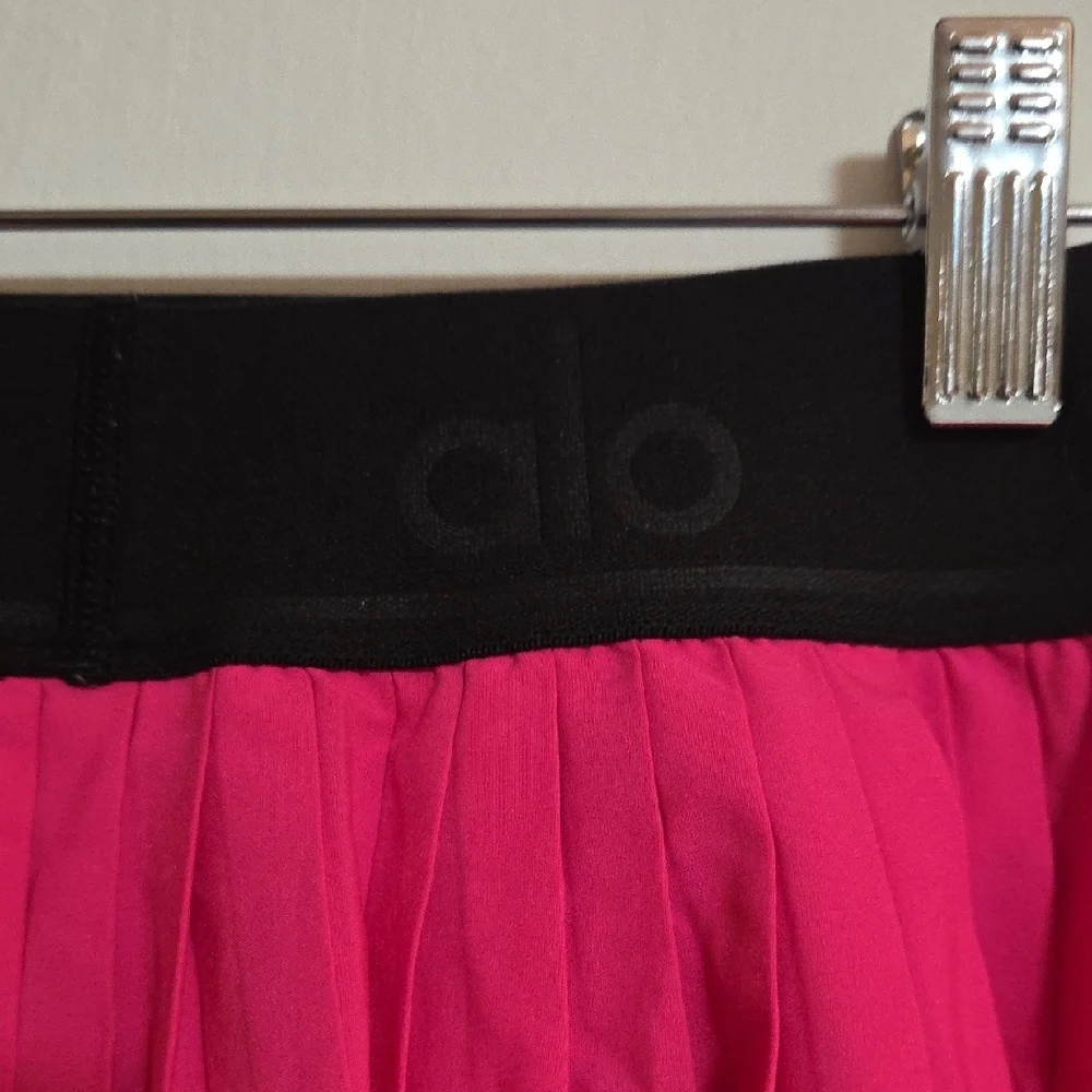 ALO Yoga Vibrant Pink Mini Skirt